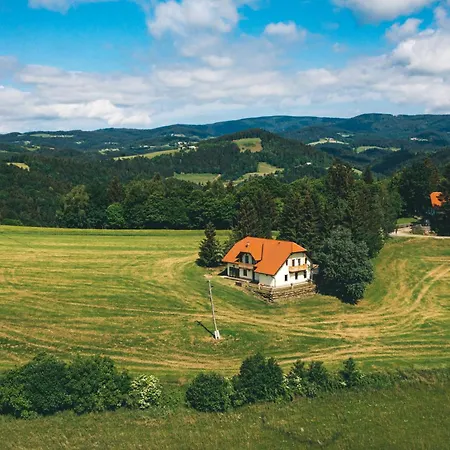 Freser Farm Zgornje Prebukovje